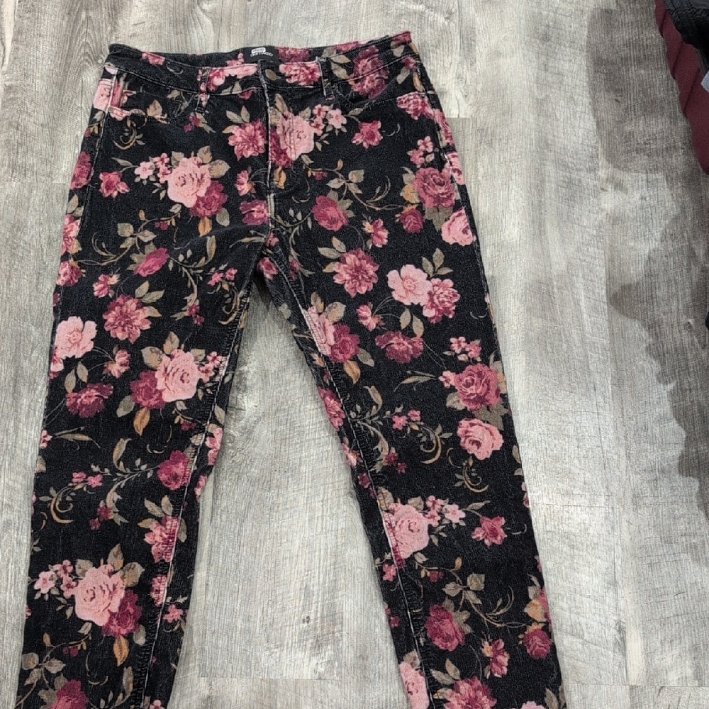 DRIFTWOOD Courderouy Cropped Floral Patterned Pants with Pink Flowers Size 30